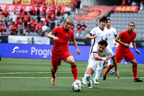 配操盘 徐亮：东亚杯末战国足赢的有点丑，王钰栋防守责任心下降有点飘了